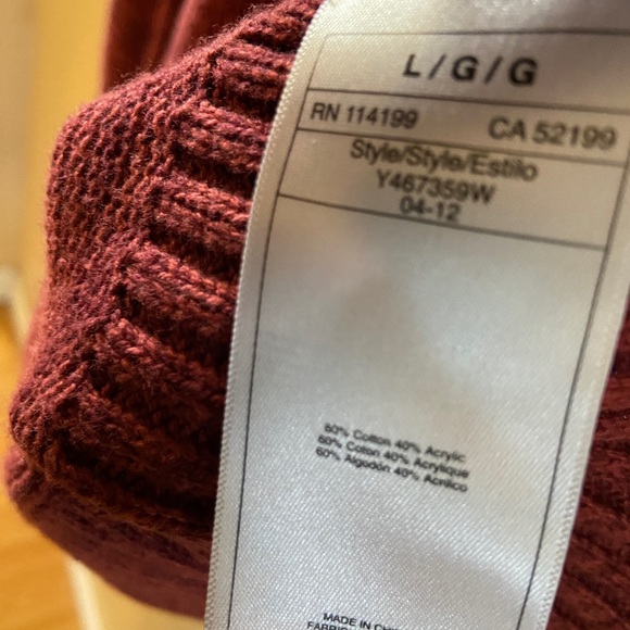 Red Roxy knit sweatshirt size large (fits more like medium) - Picture 7 of 9